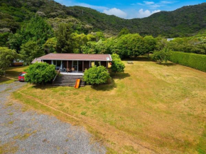 Moetapu Magic - Moetapu Bay Bach